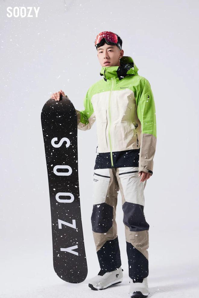 牌！6款男士单板滑雪服推荐米乐m6登录入口滑大雪穿大(图8)