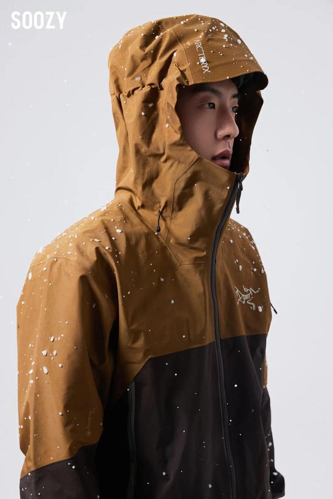 牌！6款男士单板滑雪服推荐米乐m6登录入口滑大雪穿大(图6)